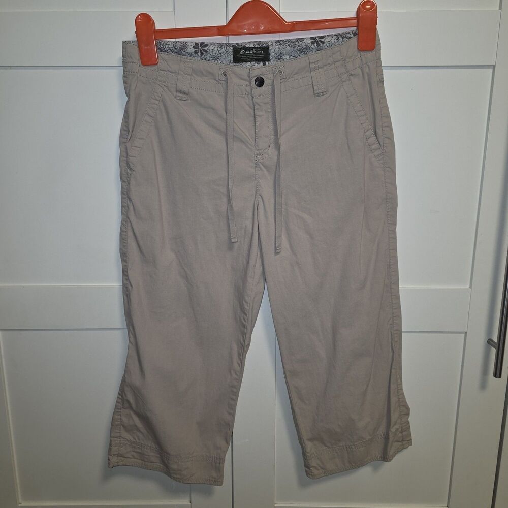 Eddie Bauer Women's Size 4 Tan Cropped Capri Pants